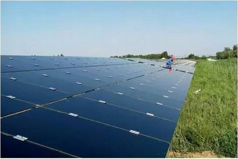 光伏組件出現(xiàn)哪些問題時(shí)應(yīng)及時(shí)更換 光伏組件出現(xiàn)哪些問題時(shí)應(yīng)及時(shí)更換