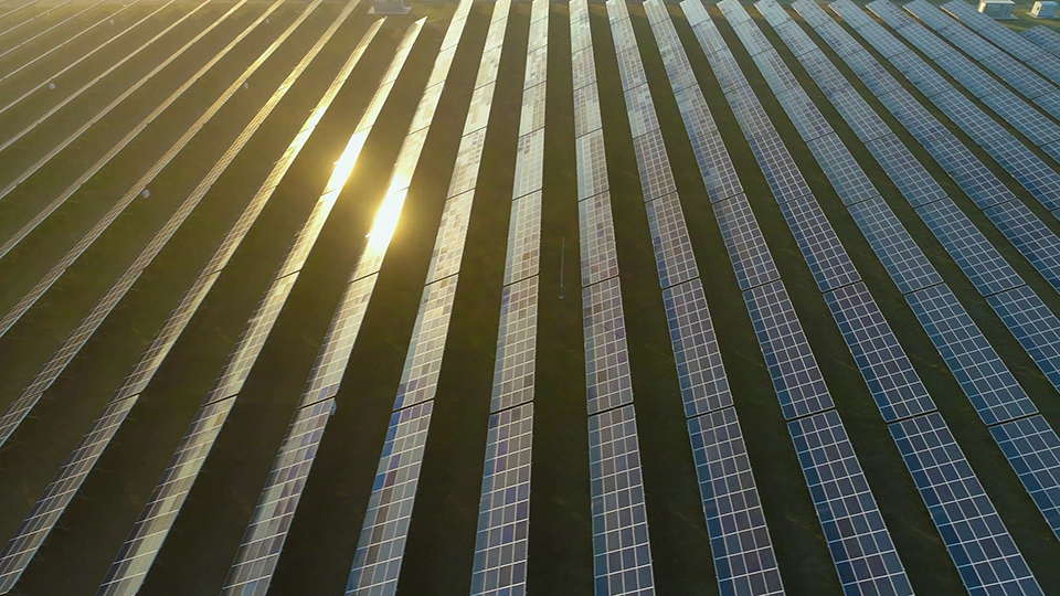 哪種基礎設施更適合地面集中式光伏電站 哪種基礎設施更適合地面集中式光伏電站